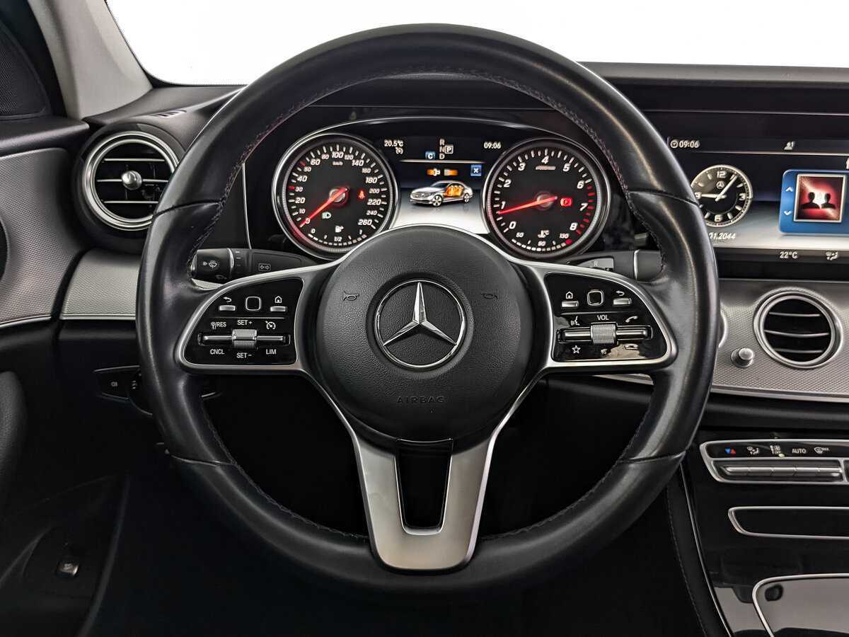 Mercedes-Benz E-Класс с пробегом — 2019 год. Фото: #17