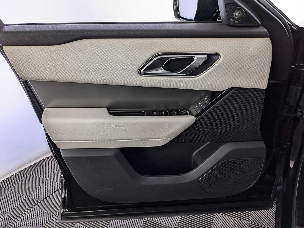 Land Rover Range Rover Velar с пробегом — 2018 год. Фото: #13