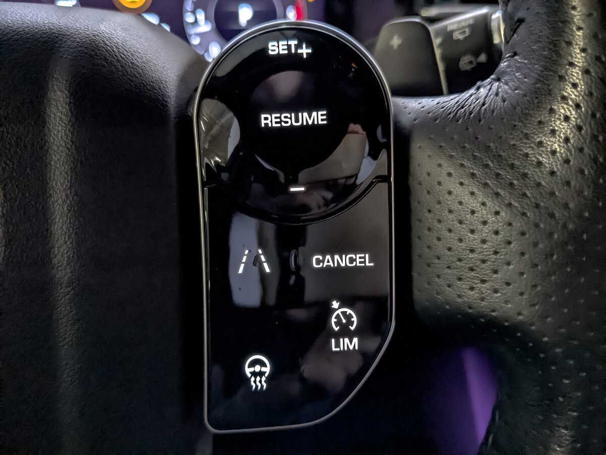 Land Rover Range Rover Velar с пробегом — 2018 год. Фото: #21