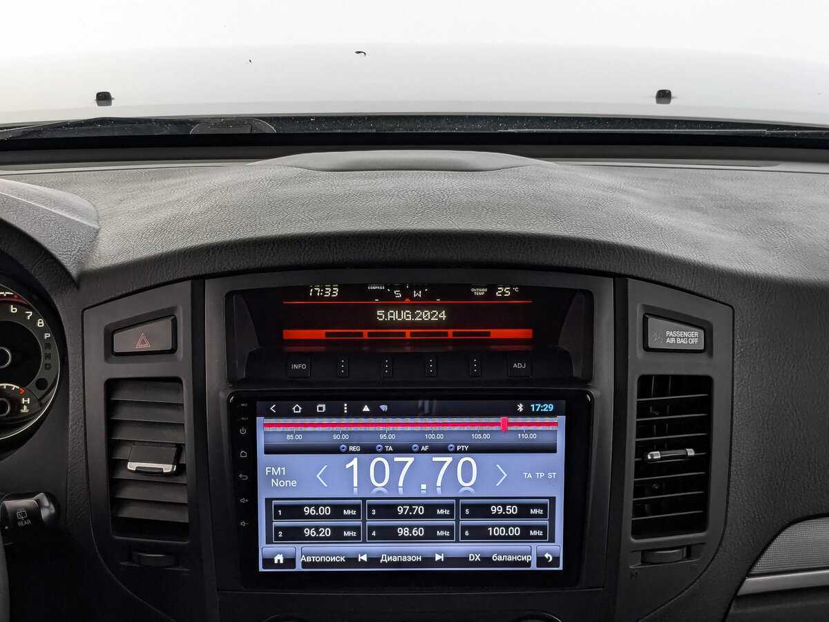 Mitsubishi Pajero с пробегом — 2011 год. Фото: #12