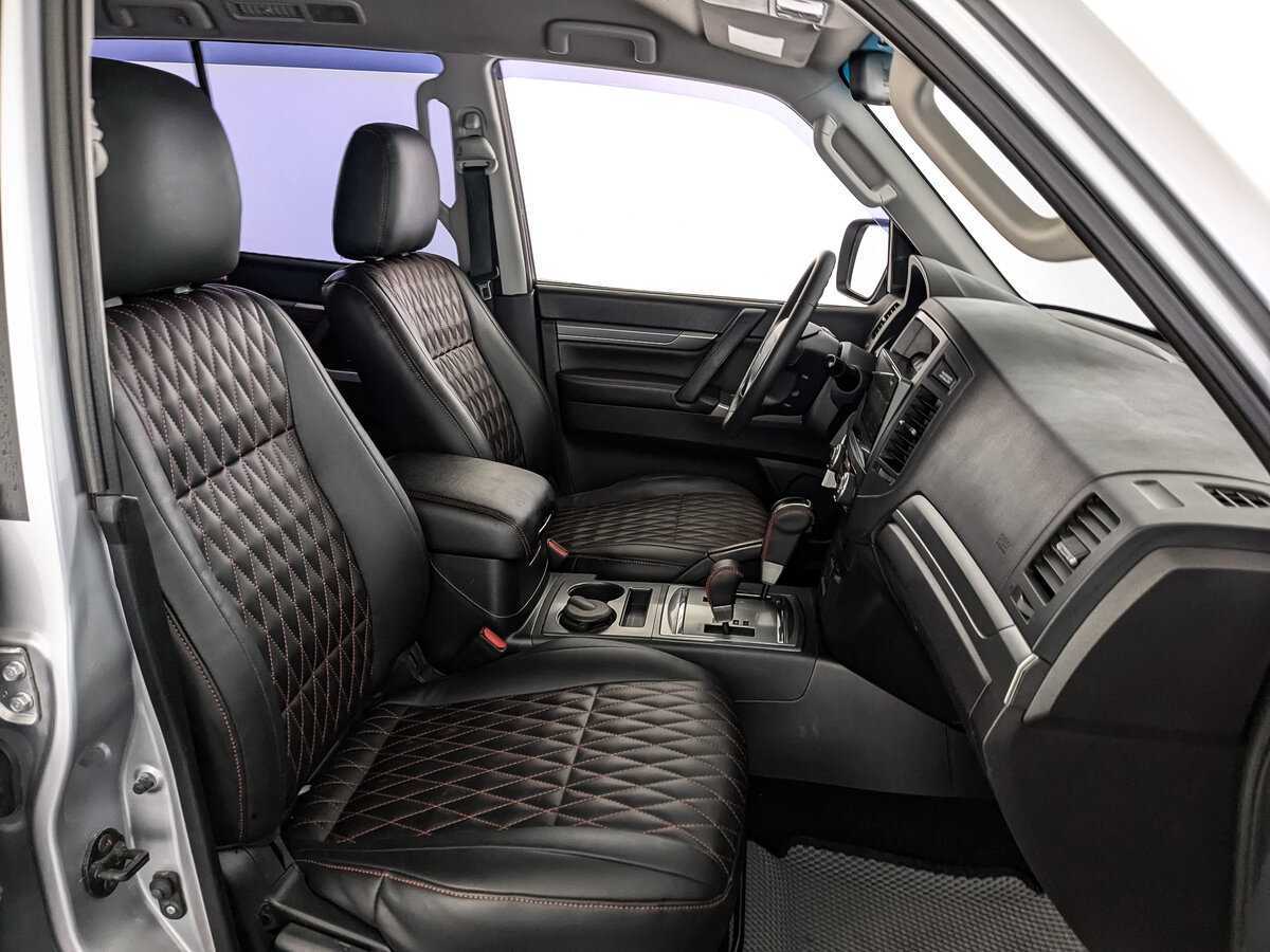 Mitsubishi Pajero с пробегом — 2011 год. Фото: #19