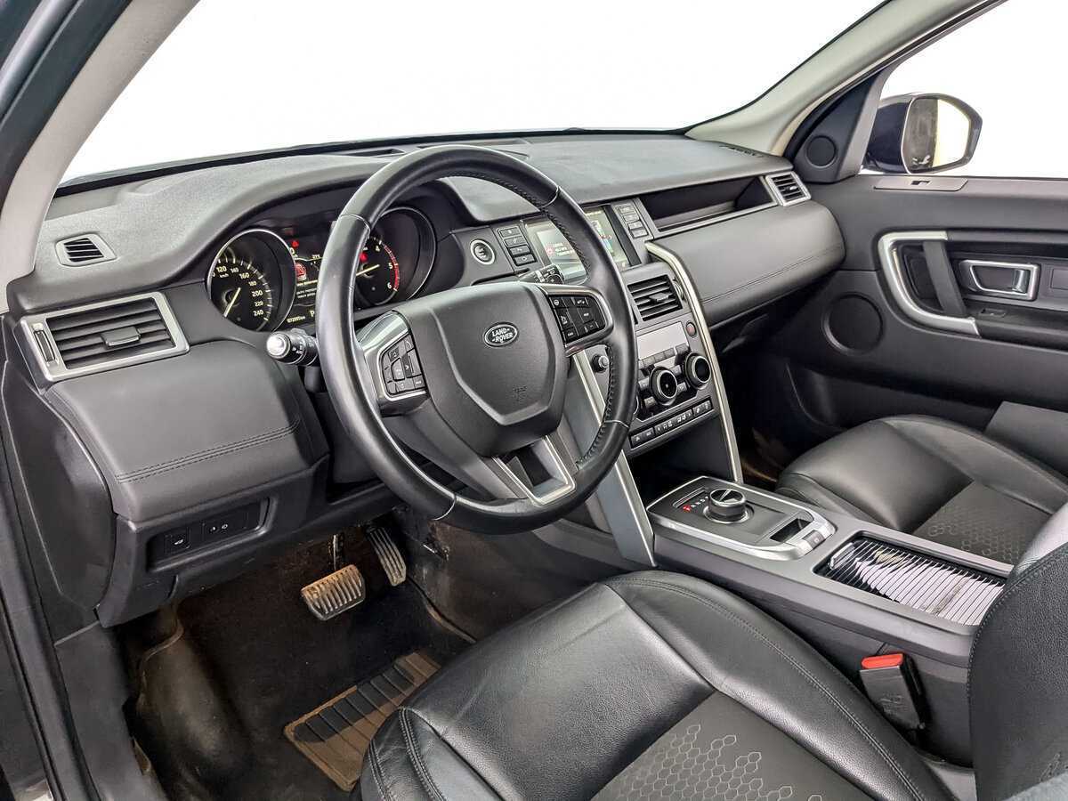 Land Rover Discovery Sport с пробегом — 2017 год. Фото: #13