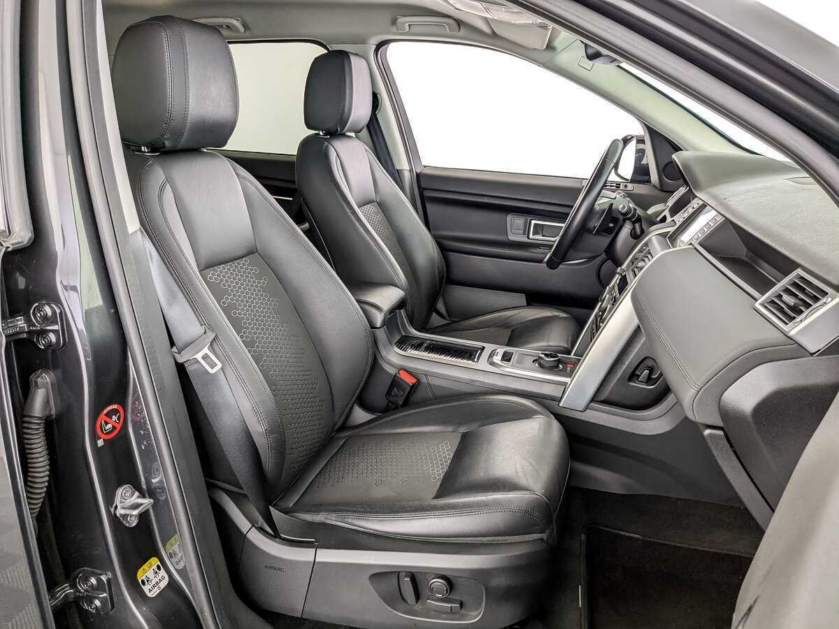 Land Rover Discovery Sport с пробегом — 2017 год. Фото: #19