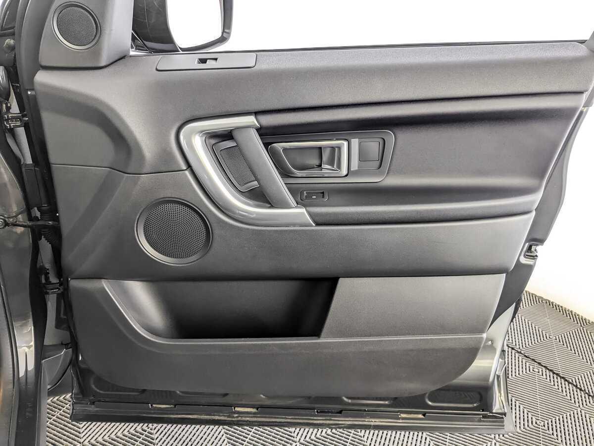 Land Rover Discovery Sport с пробегом — 2017 год. Фото: #21