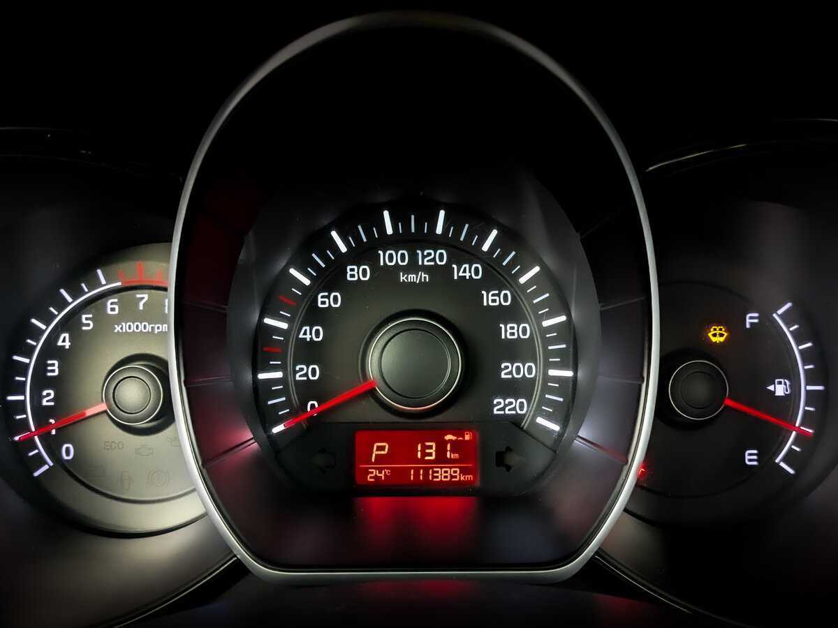 Kia Rio с пробегом — 2016 год. Фото: #10