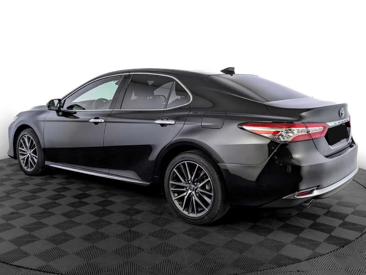Toyota Camry с пробегом — 2023 год. Фото: #6