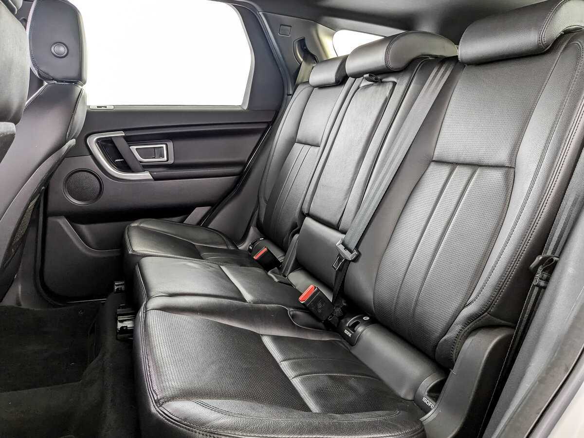 Land Rover Discovery Sport с пробегом — 2017 год. Фото: #9