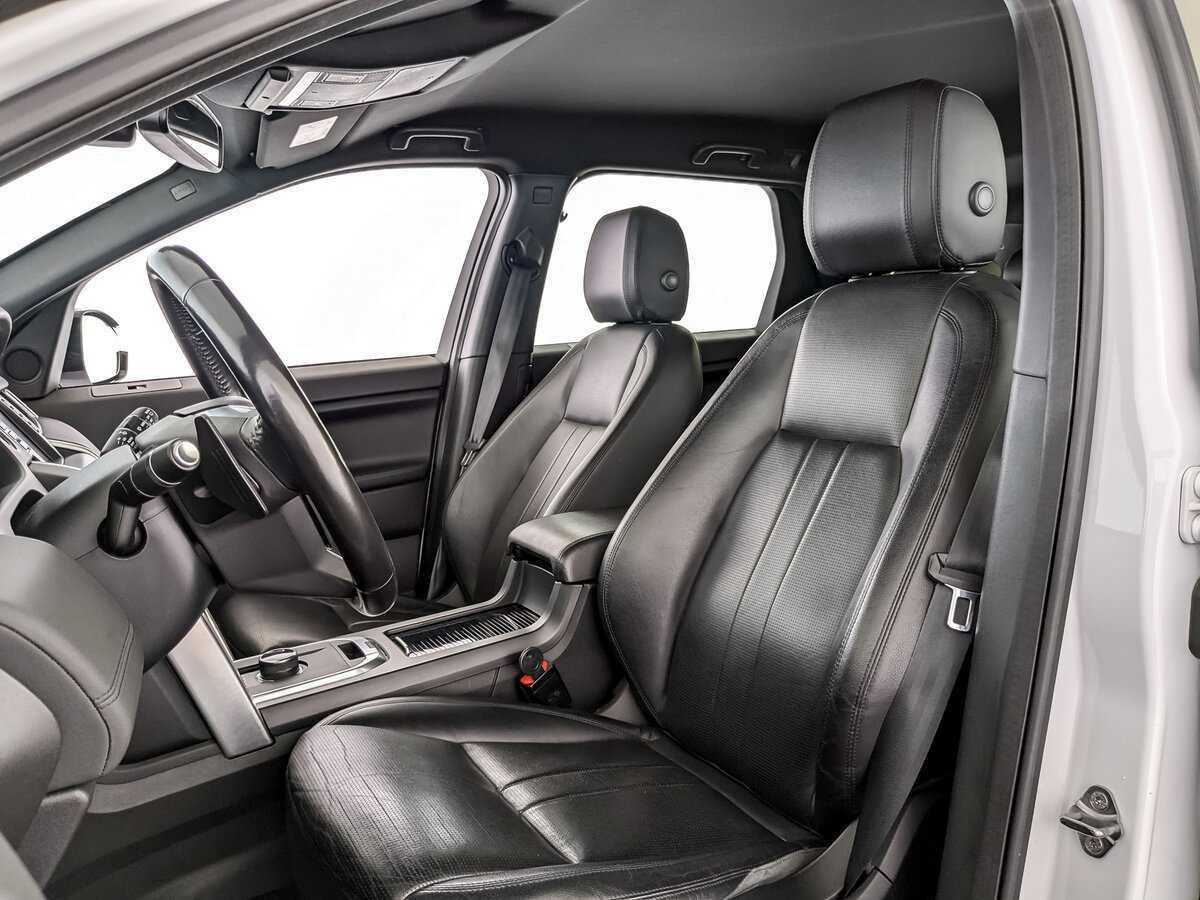 Land Rover Discovery Sport с пробегом — 2017 год. Фото: #15
