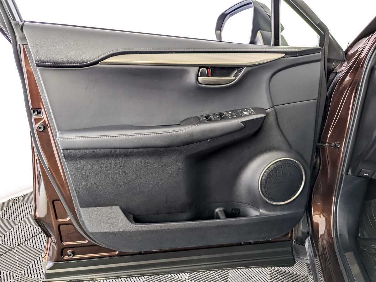 Lexus NX с пробегом — 2017 год. Фото: #14