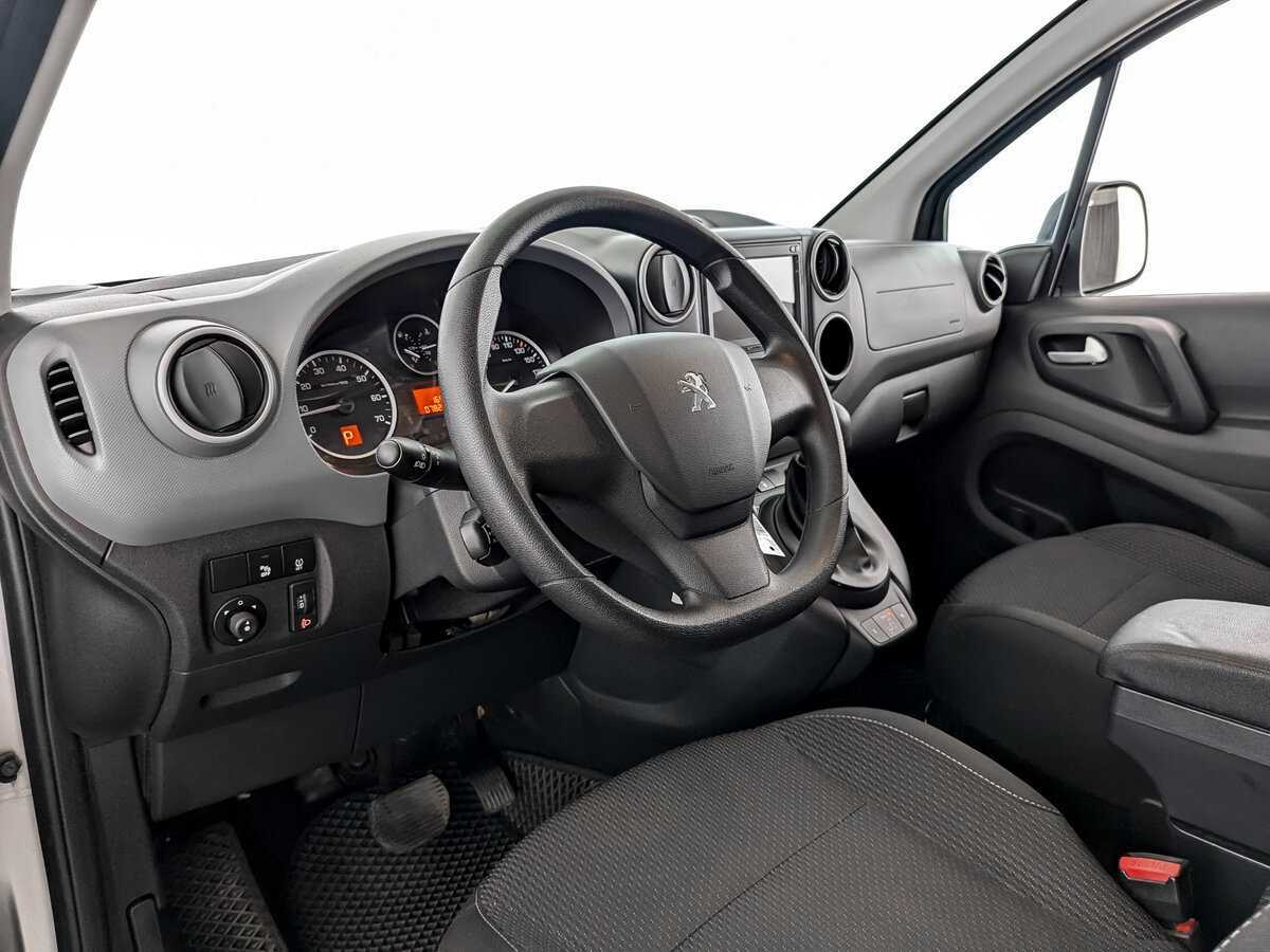 Peugeot Partner с пробегом — 2021 год. Фото: #13