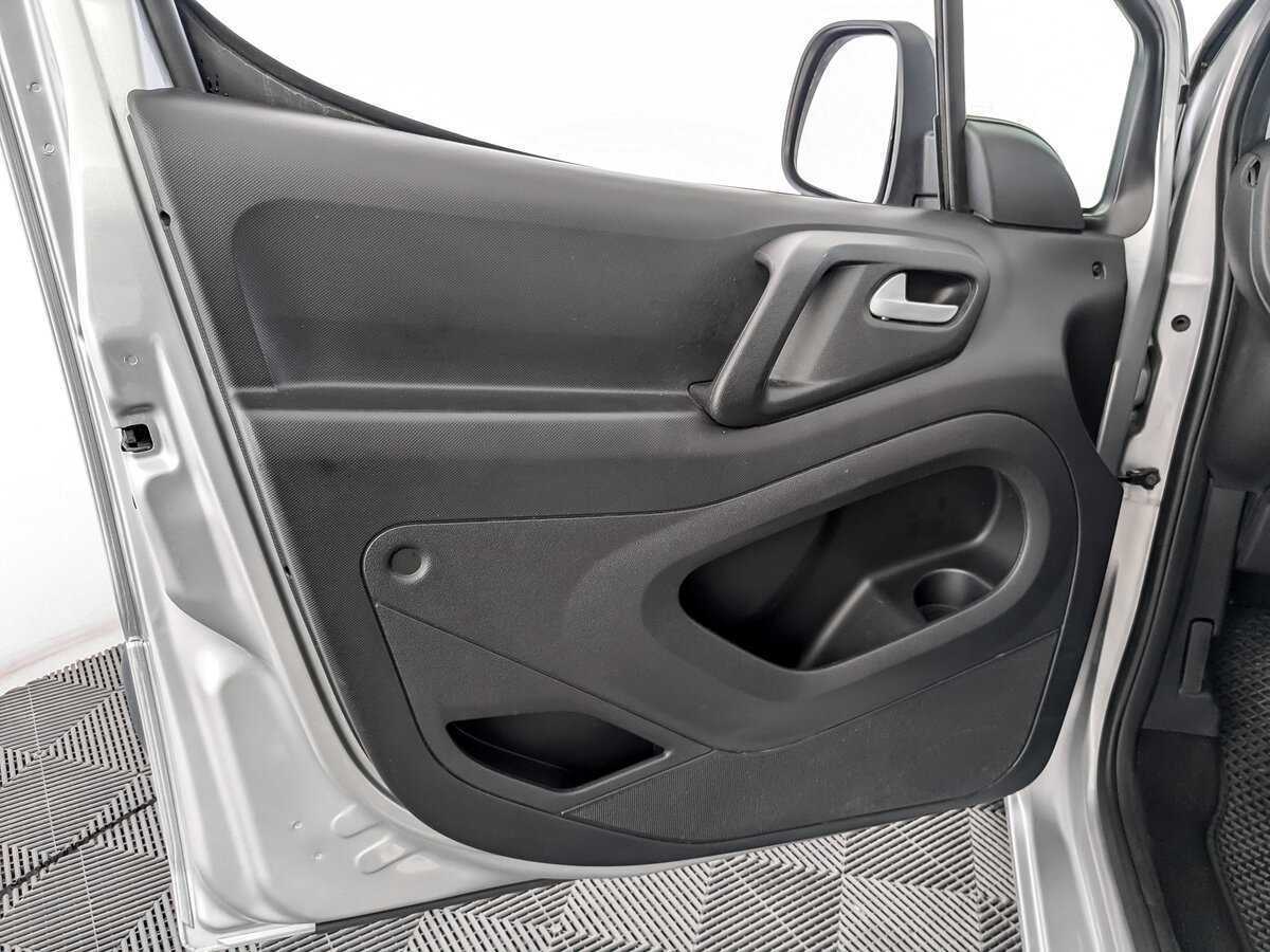 Peugeot Partner с пробегом — 2021 год. Фото: #14