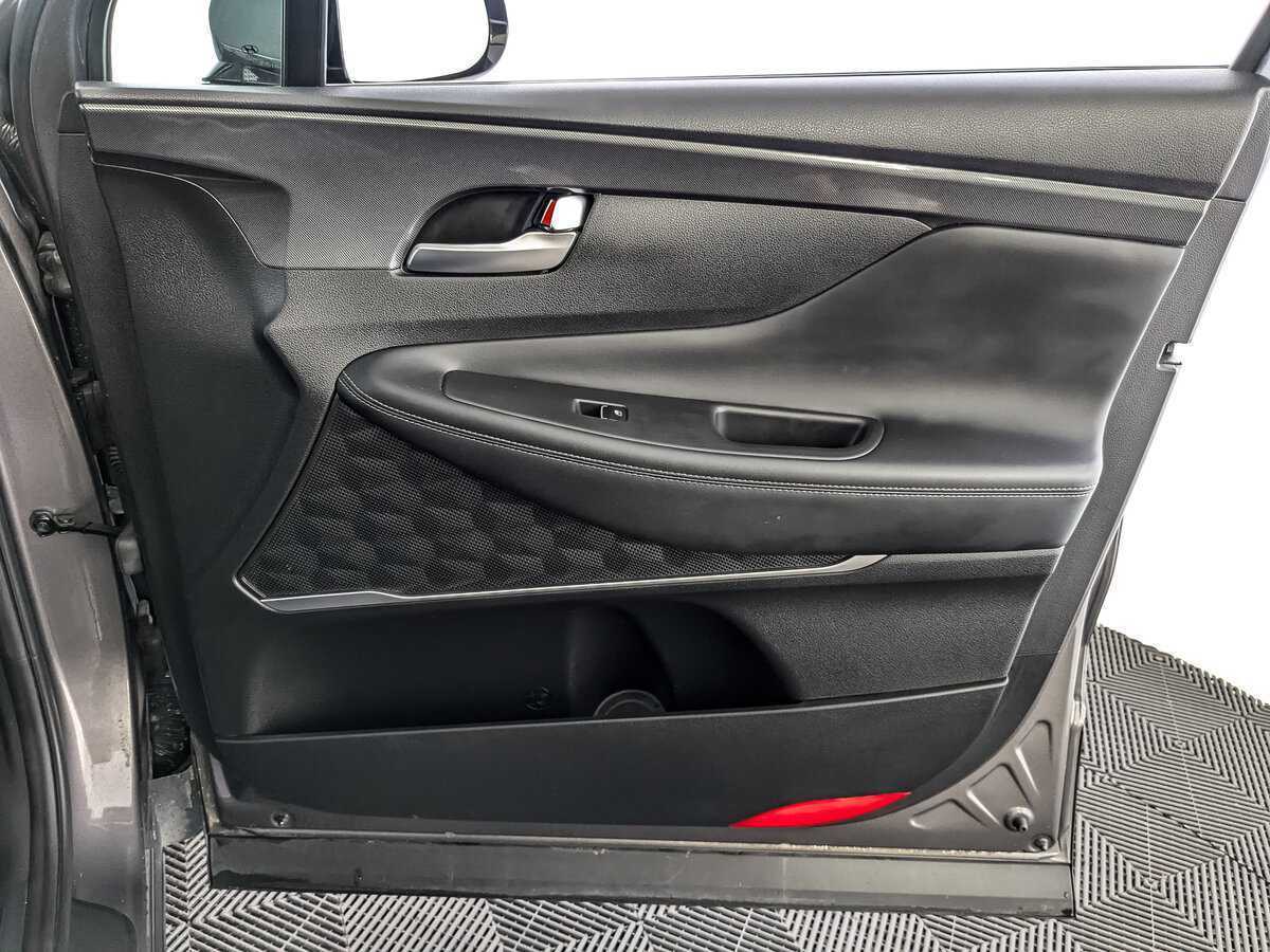 Hyundai Santa Fe с пробегом — 2021 год. Фото: #20