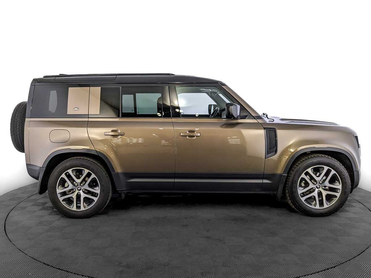 Land Rover Defender с пробегом — 2021 год. Фото: #3