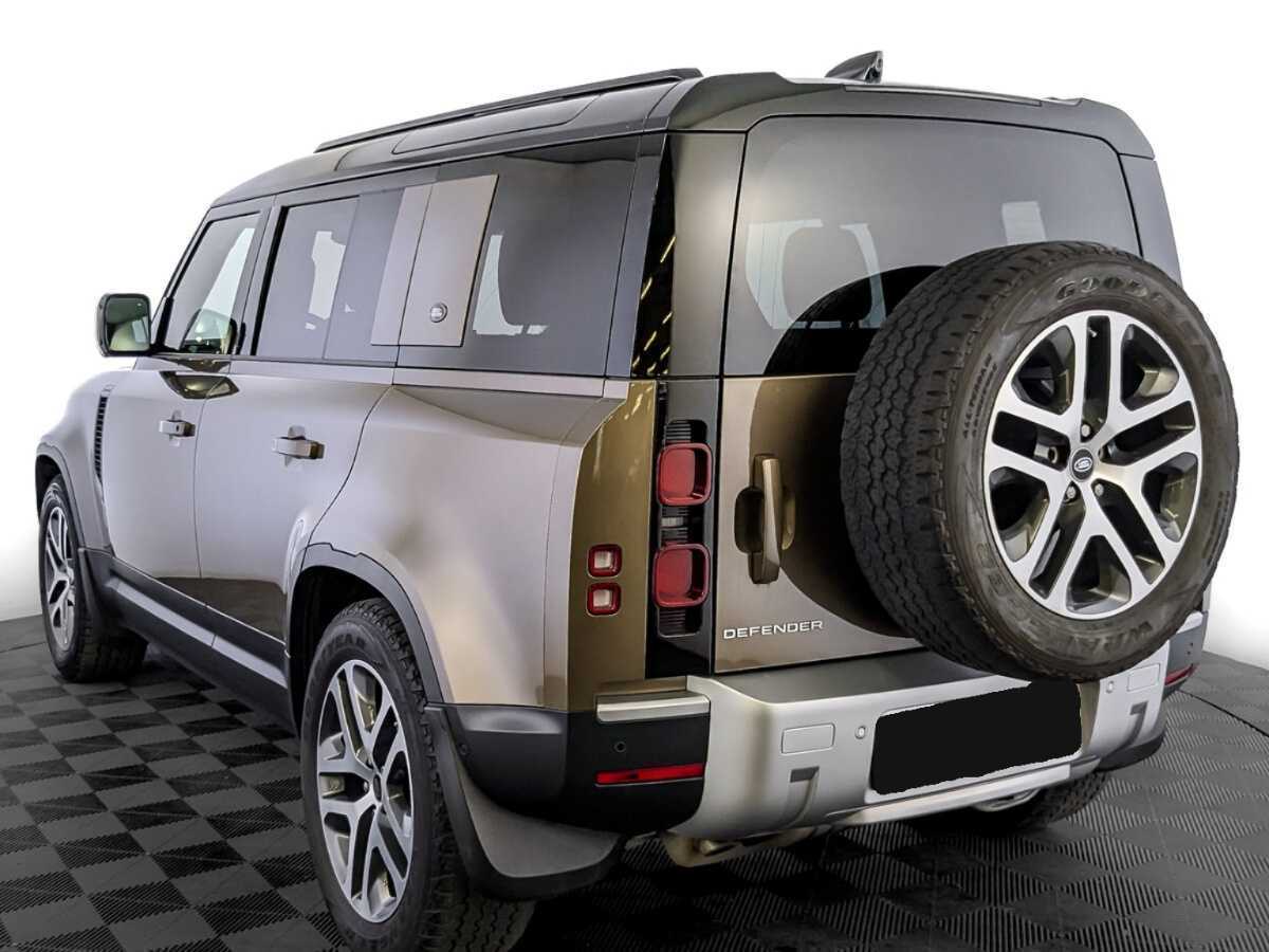 Land Rover Defender с пробегом — 2021 год. Фото: #6