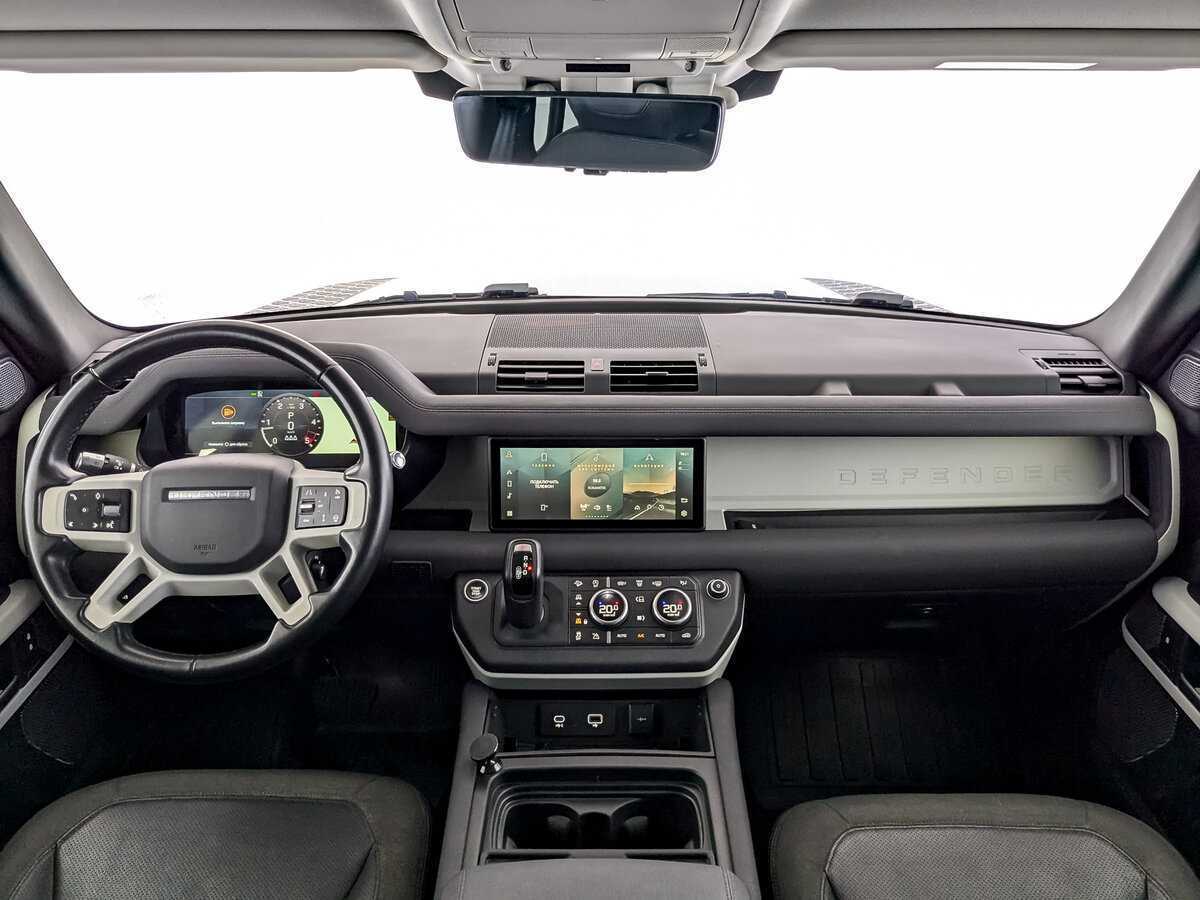 Land Rover Defender с пробегом — 2021 год. Фото: #11