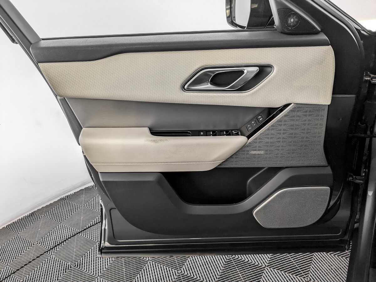 Land Rover Range Rover Velar с пробегом — 2017 год. Фото: #14