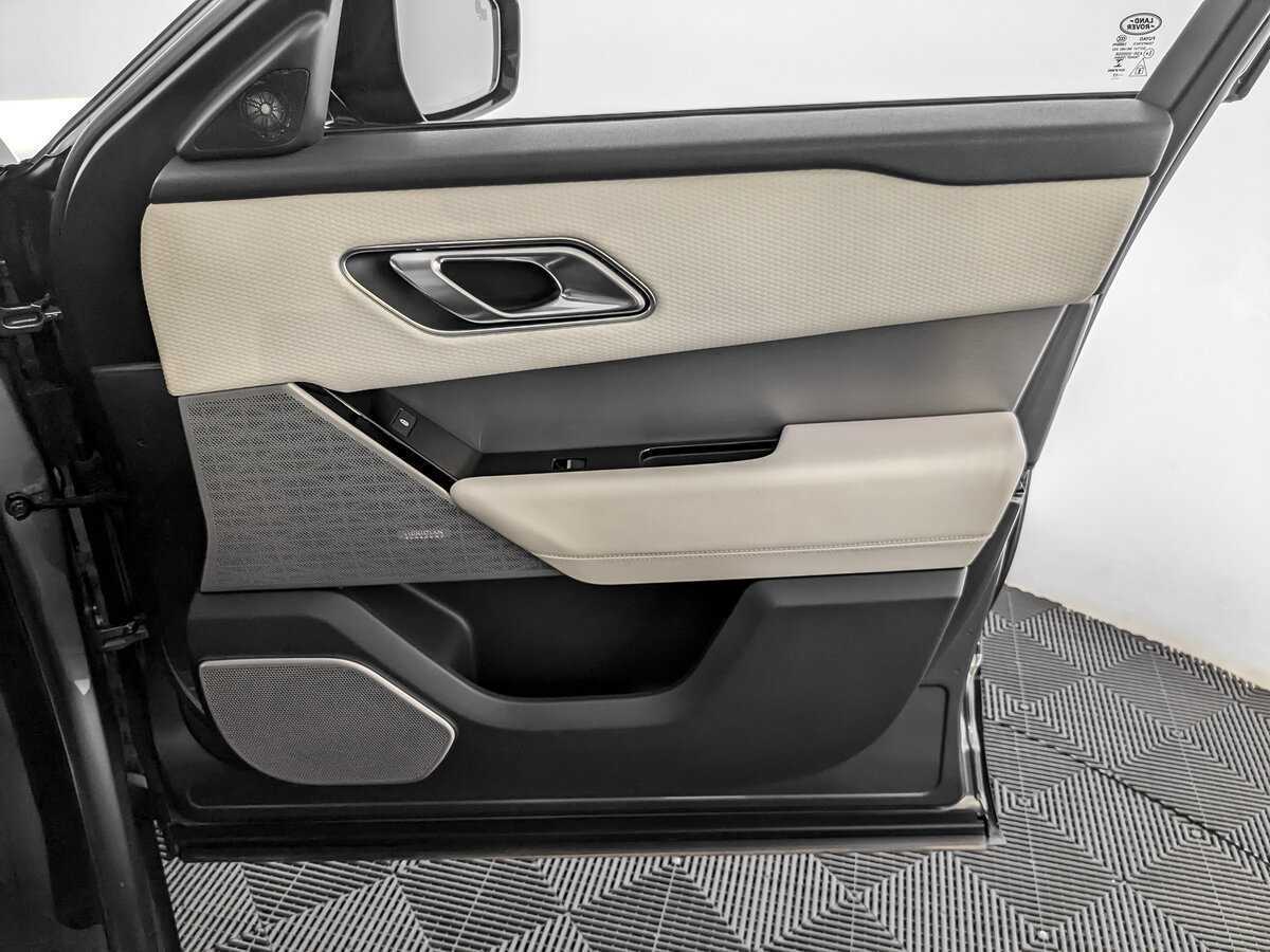 Land Rover Range Rover Velar с пробегом — 2017 год. Фото: #21