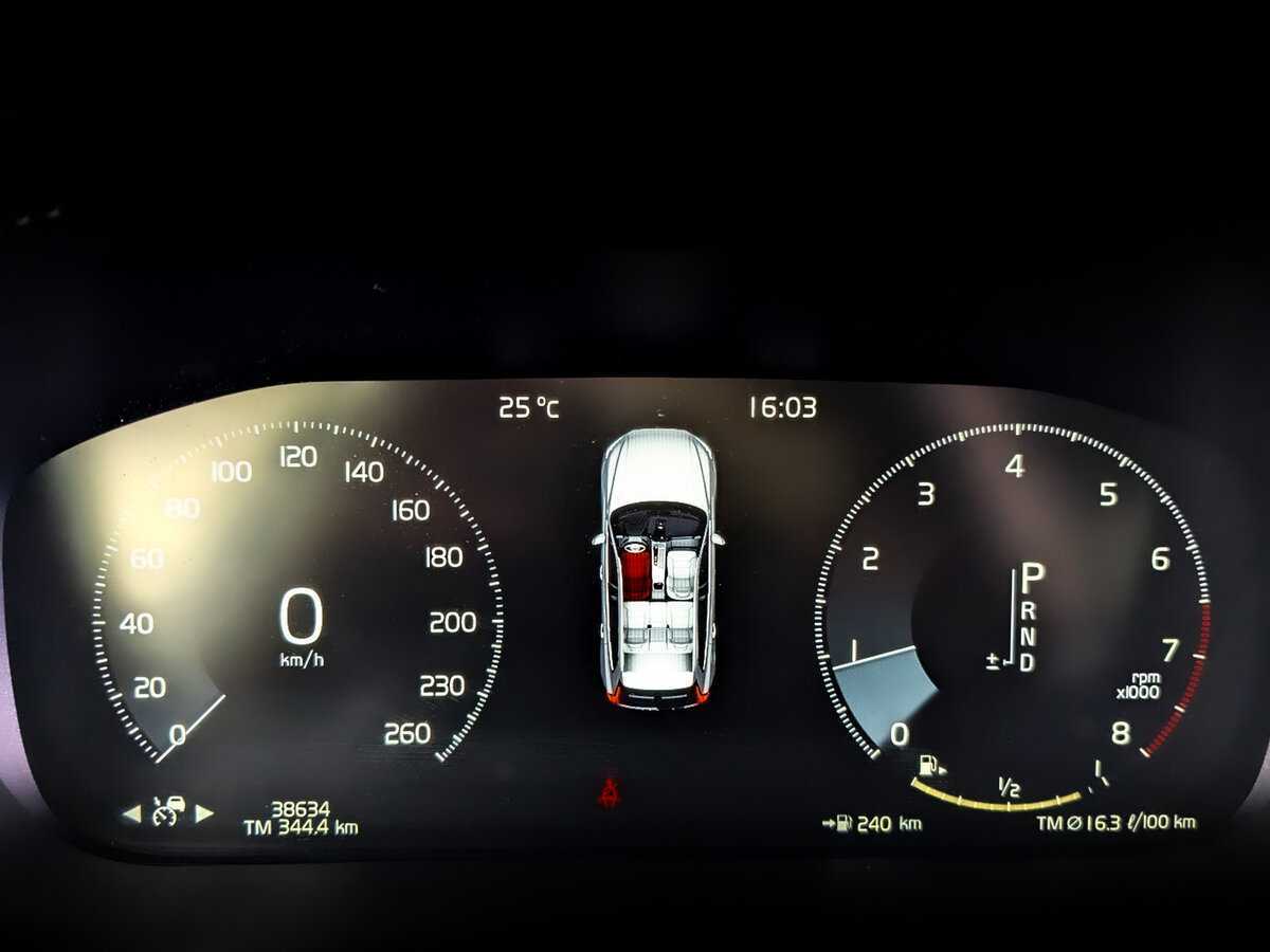 Volvo XC60 с пробегом — 2020 год. Фото: #10