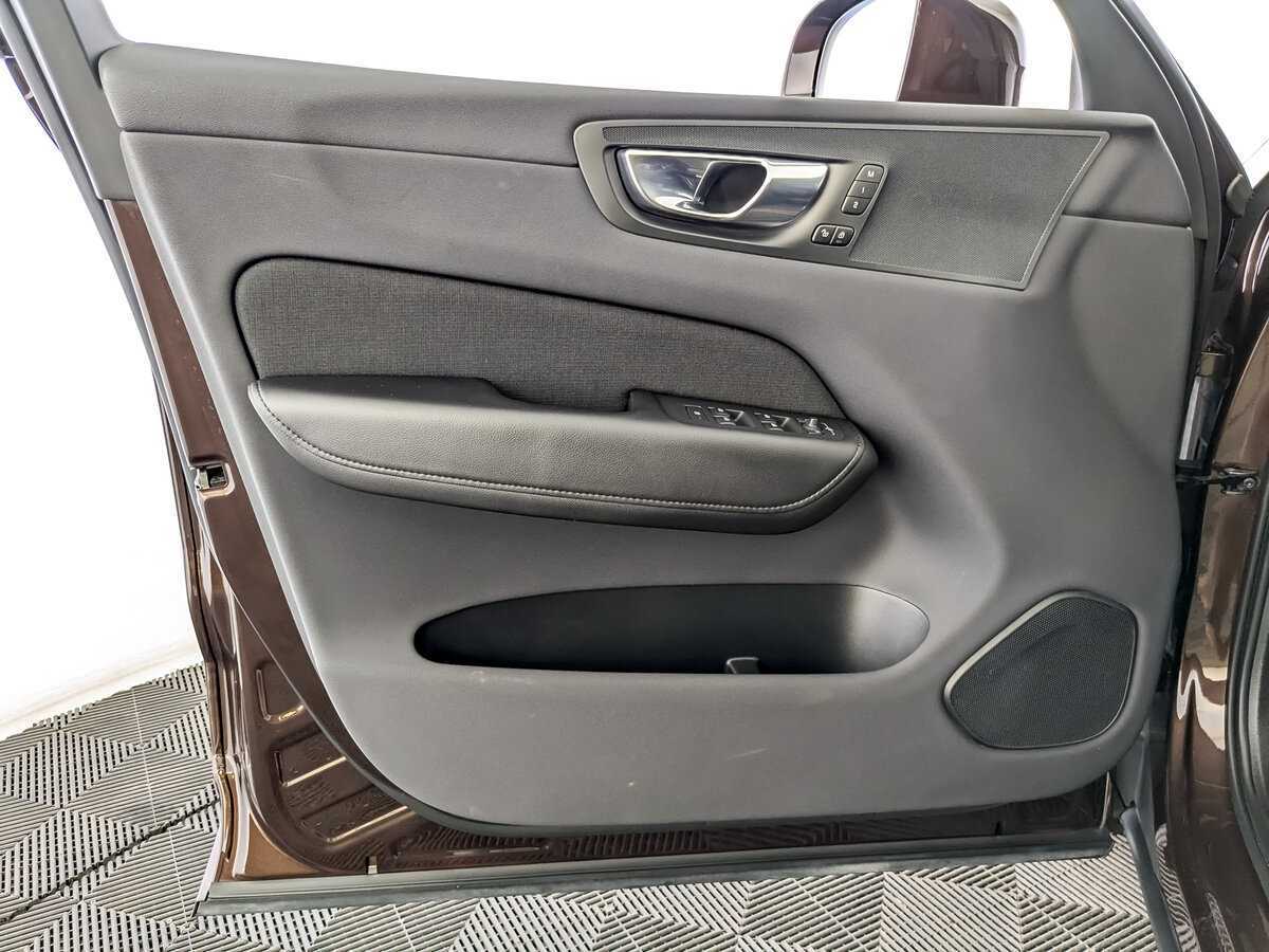 Volvo XC60 с пробегом — 2020 год. Фото: #14