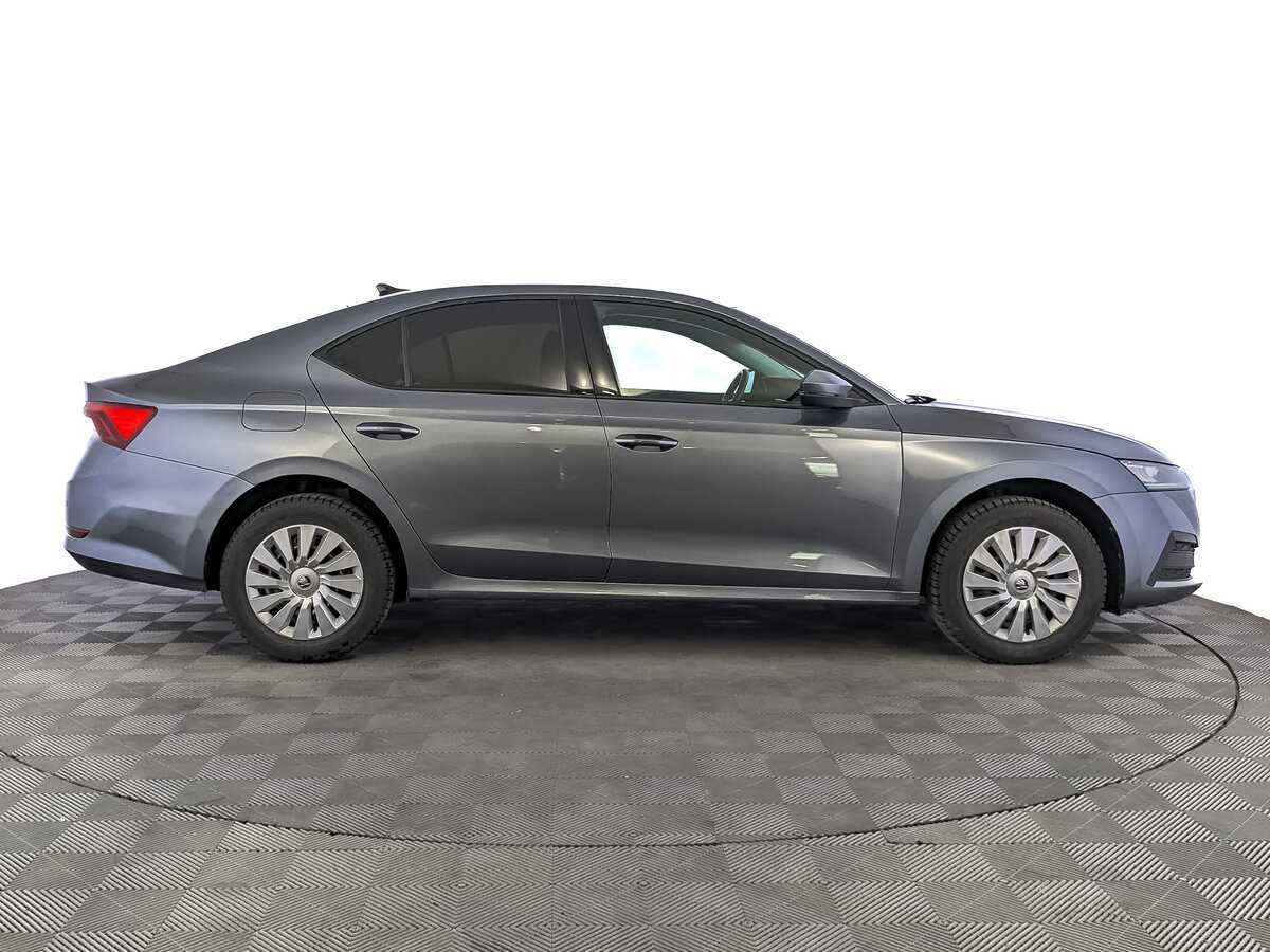 Skoda Octavia с пробегом — 2021 год. Фото: #3