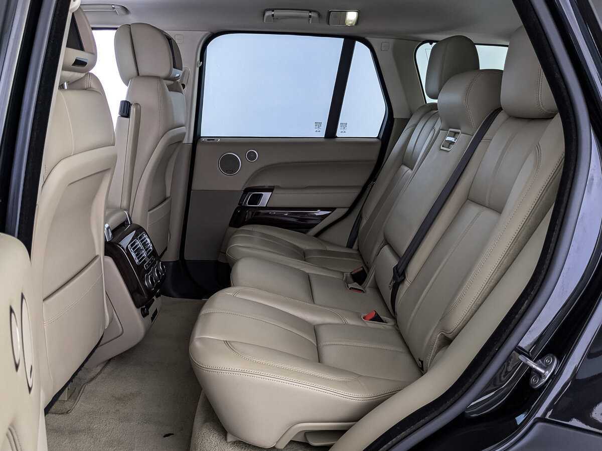 Land Rover Range Rover с пробегом — 2015 год. Фото: #13
