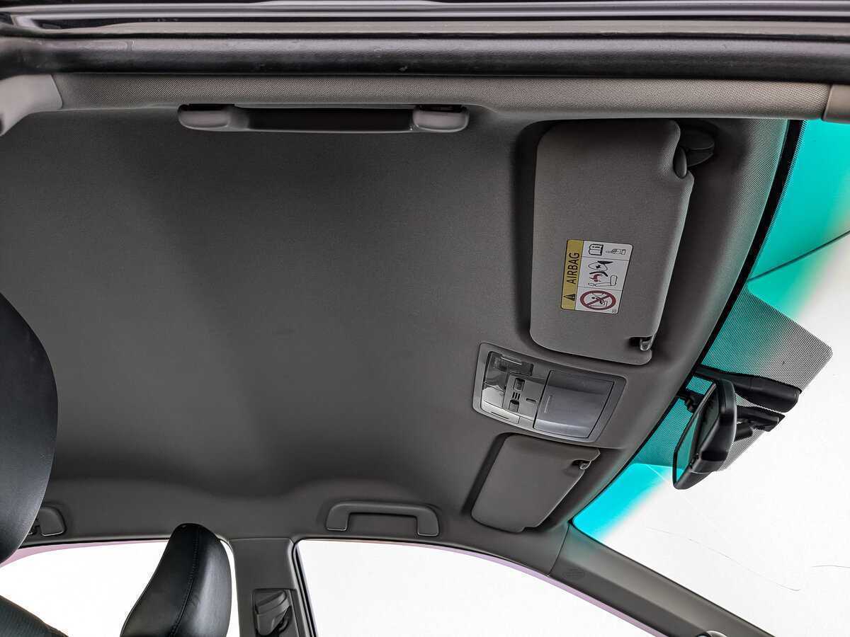 Toyota Camry с пробегом — 2014 год. Фото: #18