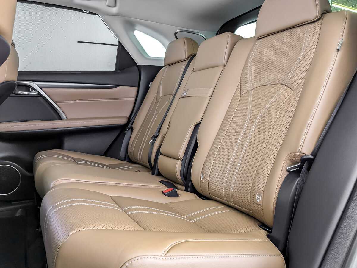 Lexus RX с пробегом — 2018 год. Фото: #9