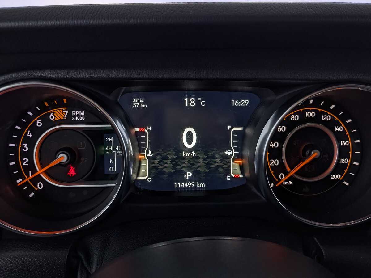 Jeep Wrangler с пробегом — 2019 год. Фото: #11