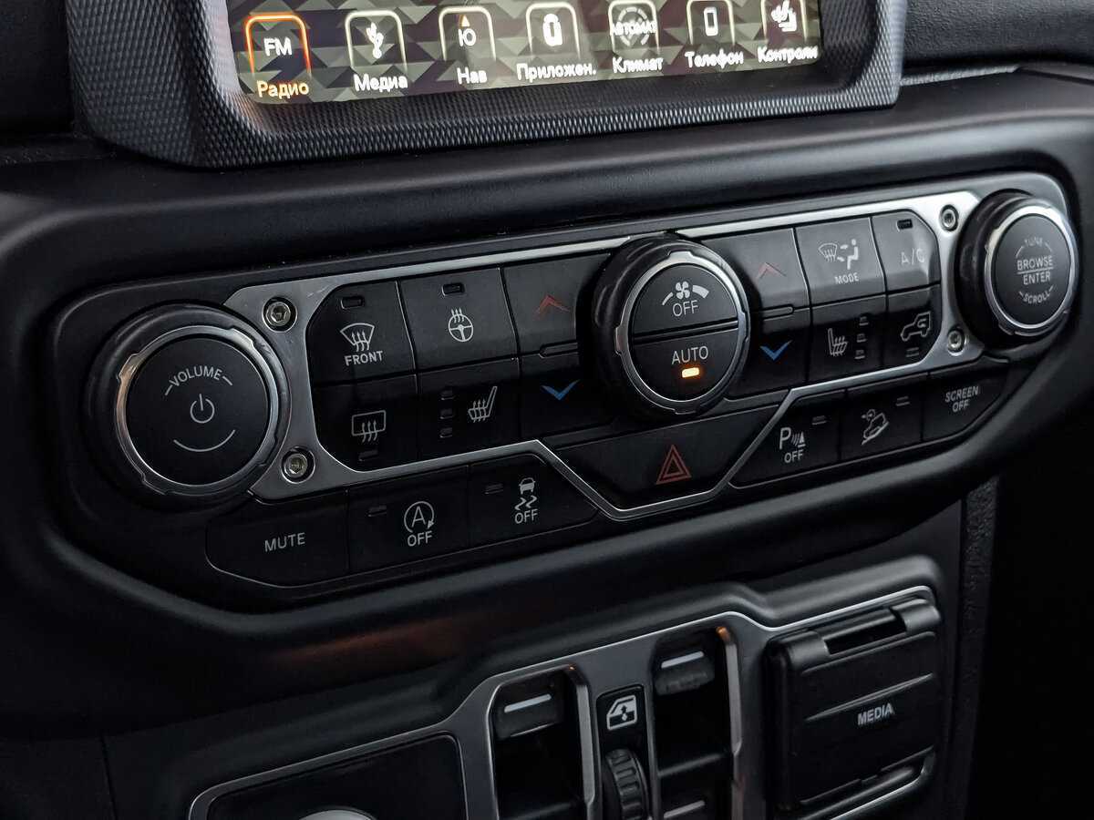 Jeep Wrangler с пробегом — 2019 год. Фото: #16