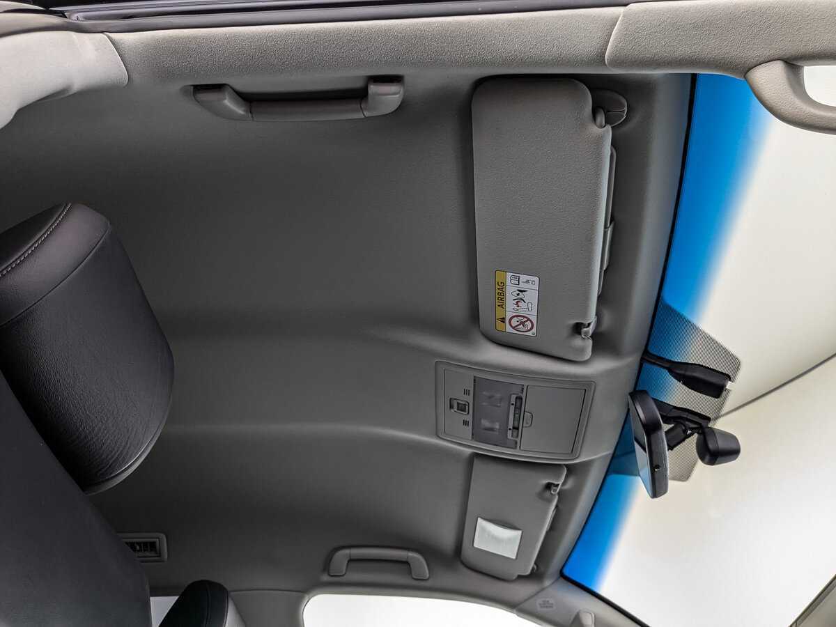 Toyota Land Cruiser с пробегом — 2017 год. Фото: #18