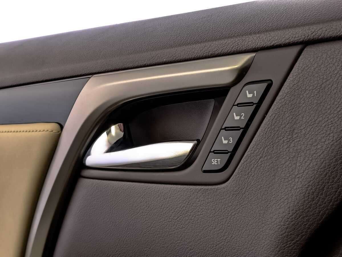 Lexus RX с пробегом — 2016 год. Фото: #24