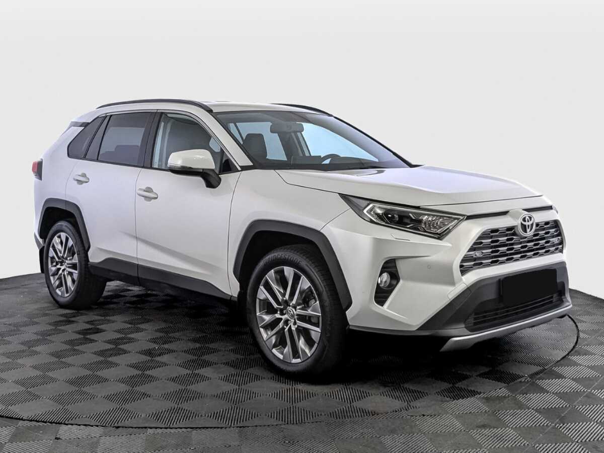 Toyota RAV4 с пробегом — 2021 год. Фото: #2
