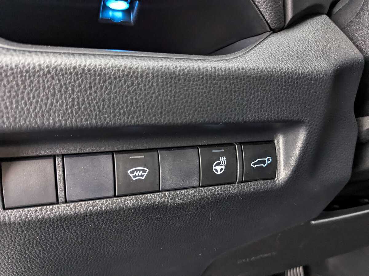 Toyota RAV4 с пробегом — 2021 год. Фото: #23