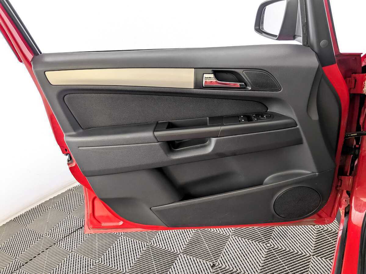 Opel Zafira с пробегом — 2008 год. Фото: #14