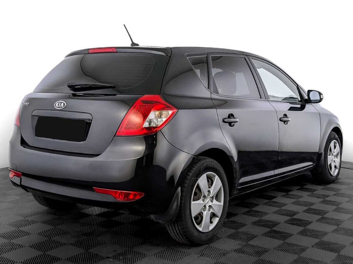 Kia Ceed с пробегом — 2010 год. Фото: #4