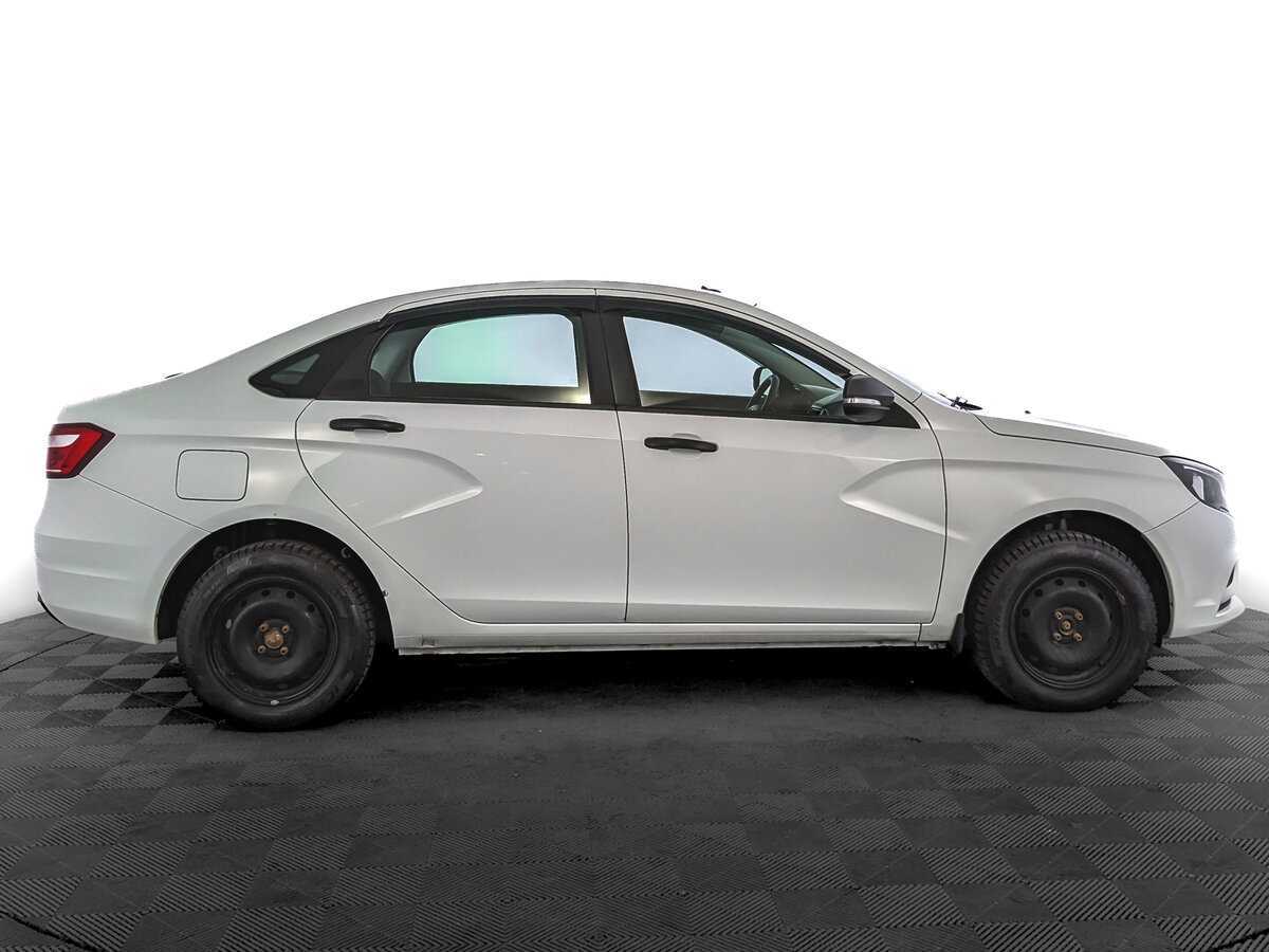 Lada (ВАЗ) Vesta с пробегом — 2019 год. Фото: #3