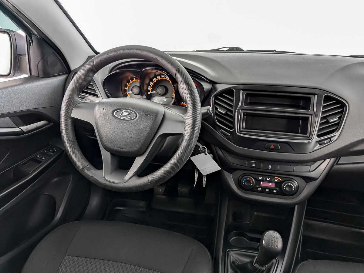 Lada (ВАЗ) Vesta с пробегом — 2019 год. Фото: #20