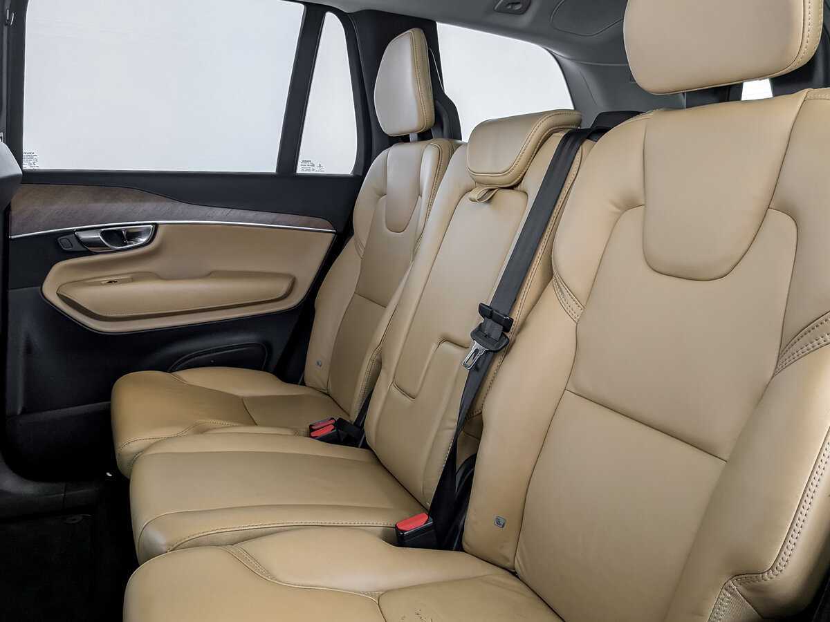 Volvo XC90 с пробегом — 2016 год. Фото: #9