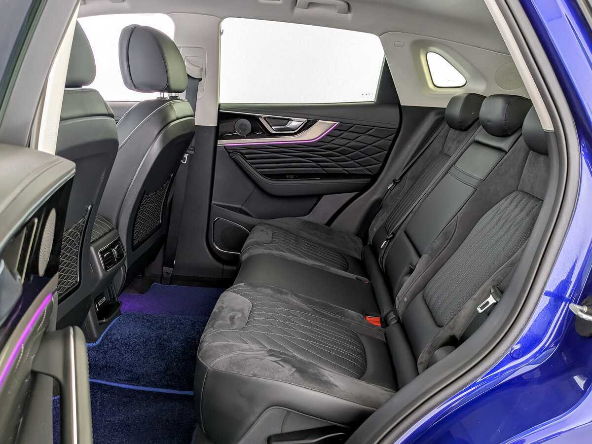 Hongqi HS5 с пробегом — 2023 год. Фото: #9