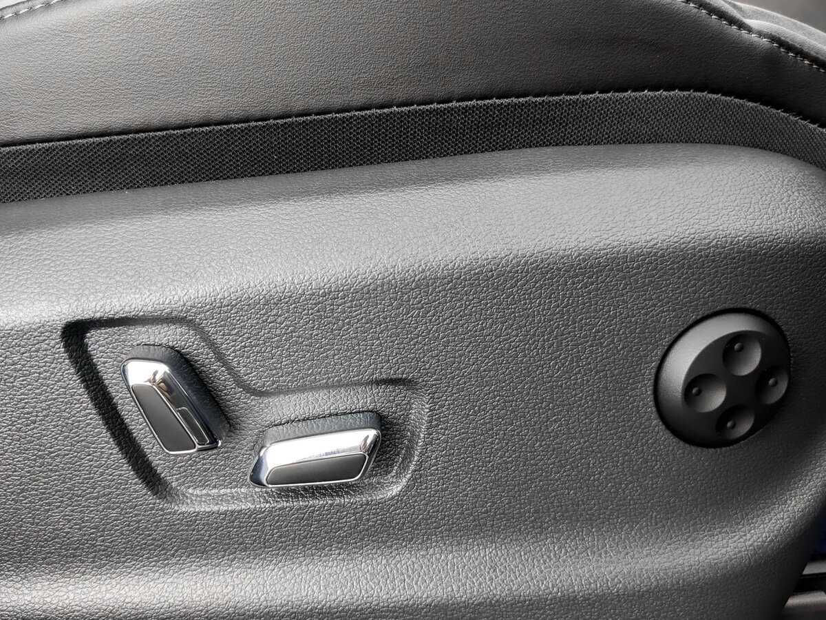 Hongqi HS5 с пробегом — 2023 год. Фото: #18