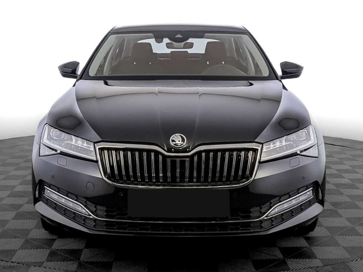 Skoda Superb с пробегом — 2020 год. Фото: #1
