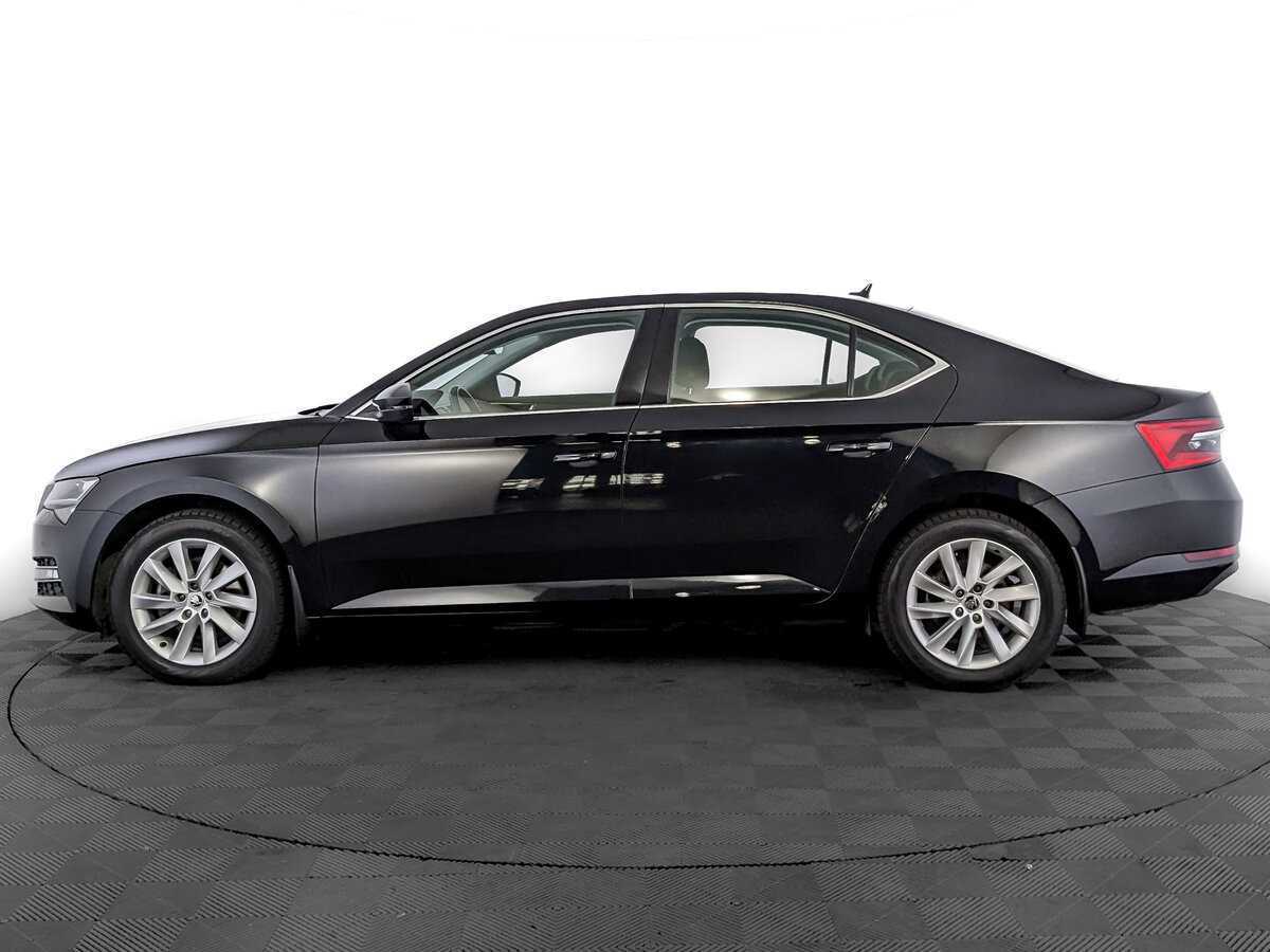 Skoda Superb с пробегом — 2020 год. Фото: #7