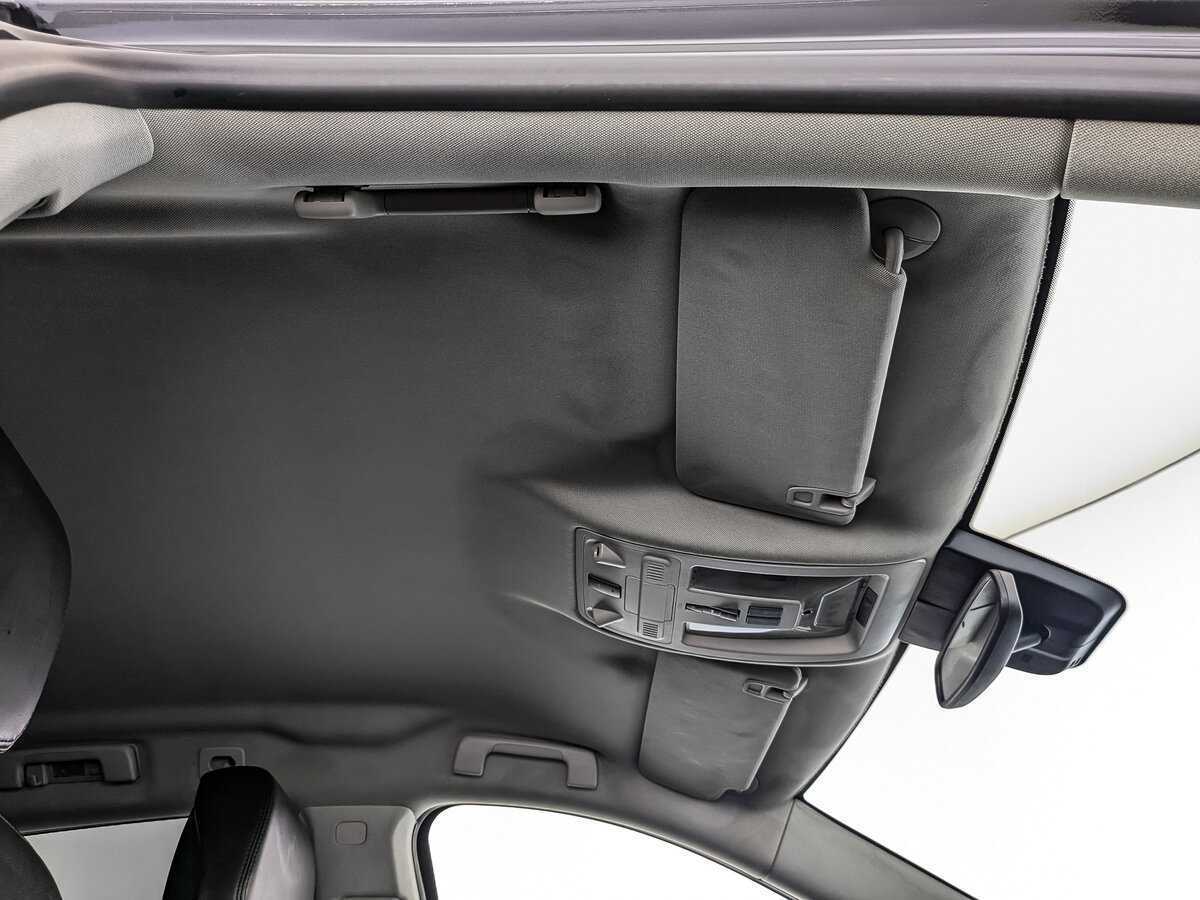 Cadillac SRX с пробегом — 2010 год. Фото: #18