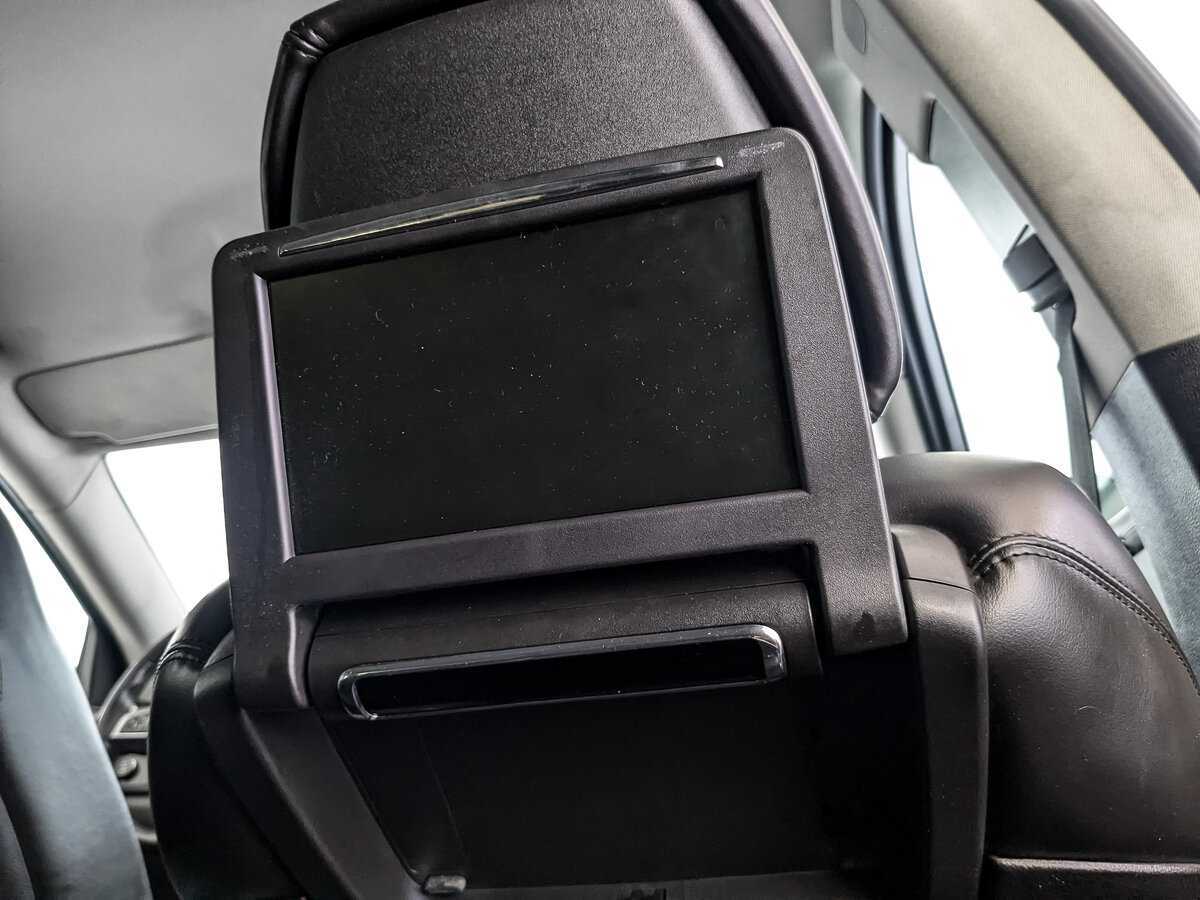 Cadillac SRX с пробегом — 2010 год. Фото: #21