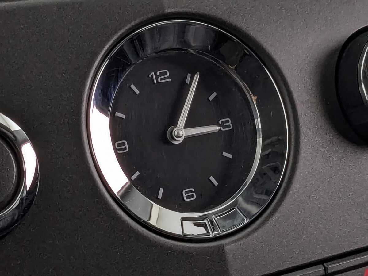 Cadillac SRX с пробегом — 2010 год. Фото: #22