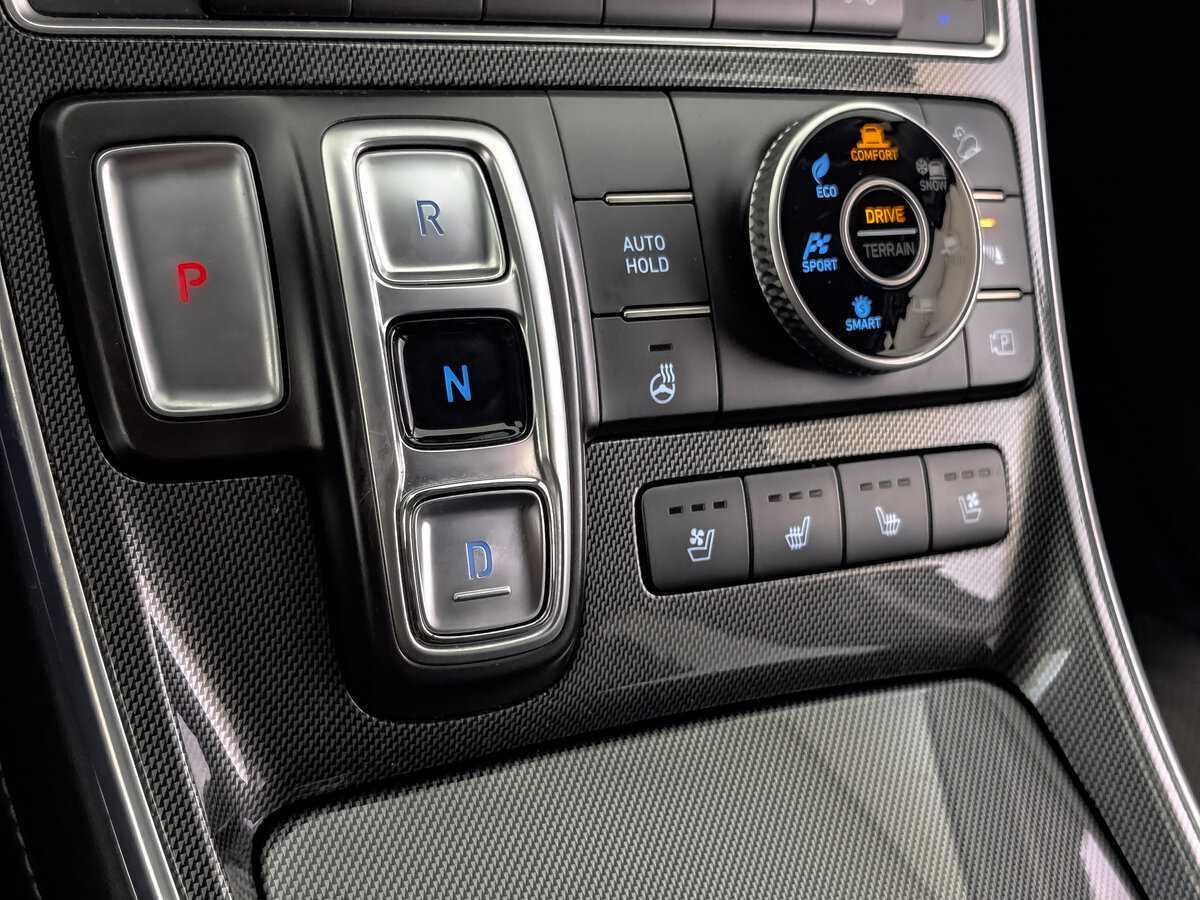 Hyundai Santa Fe с пробегом — 2021 год. Фото: #16