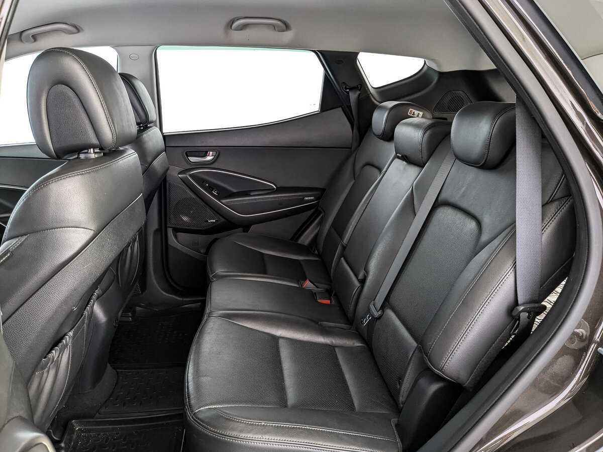 Hyundai Santa Fe с пробегом — 2017 год. Фото: #13