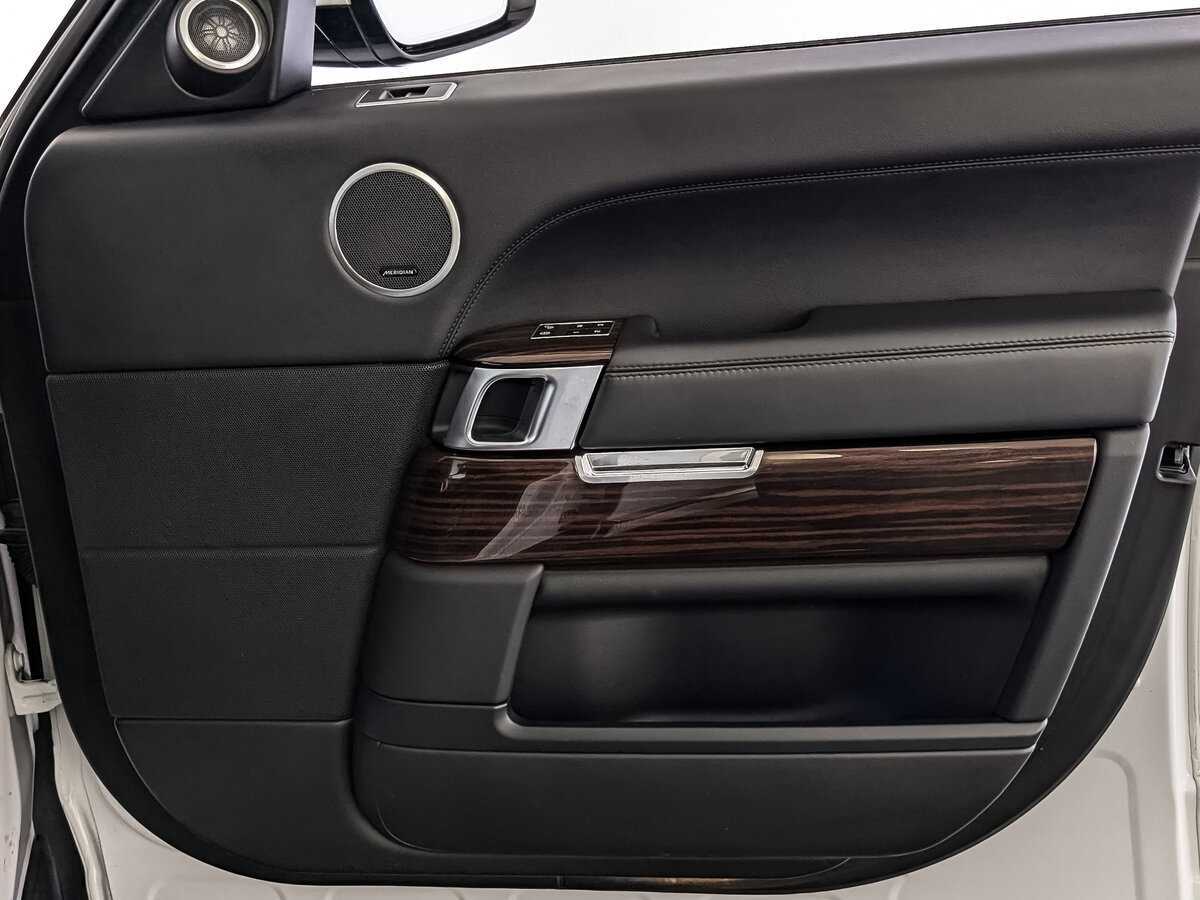 Land Rover Range Rover с пробегом — 2014 год. Фото: #20