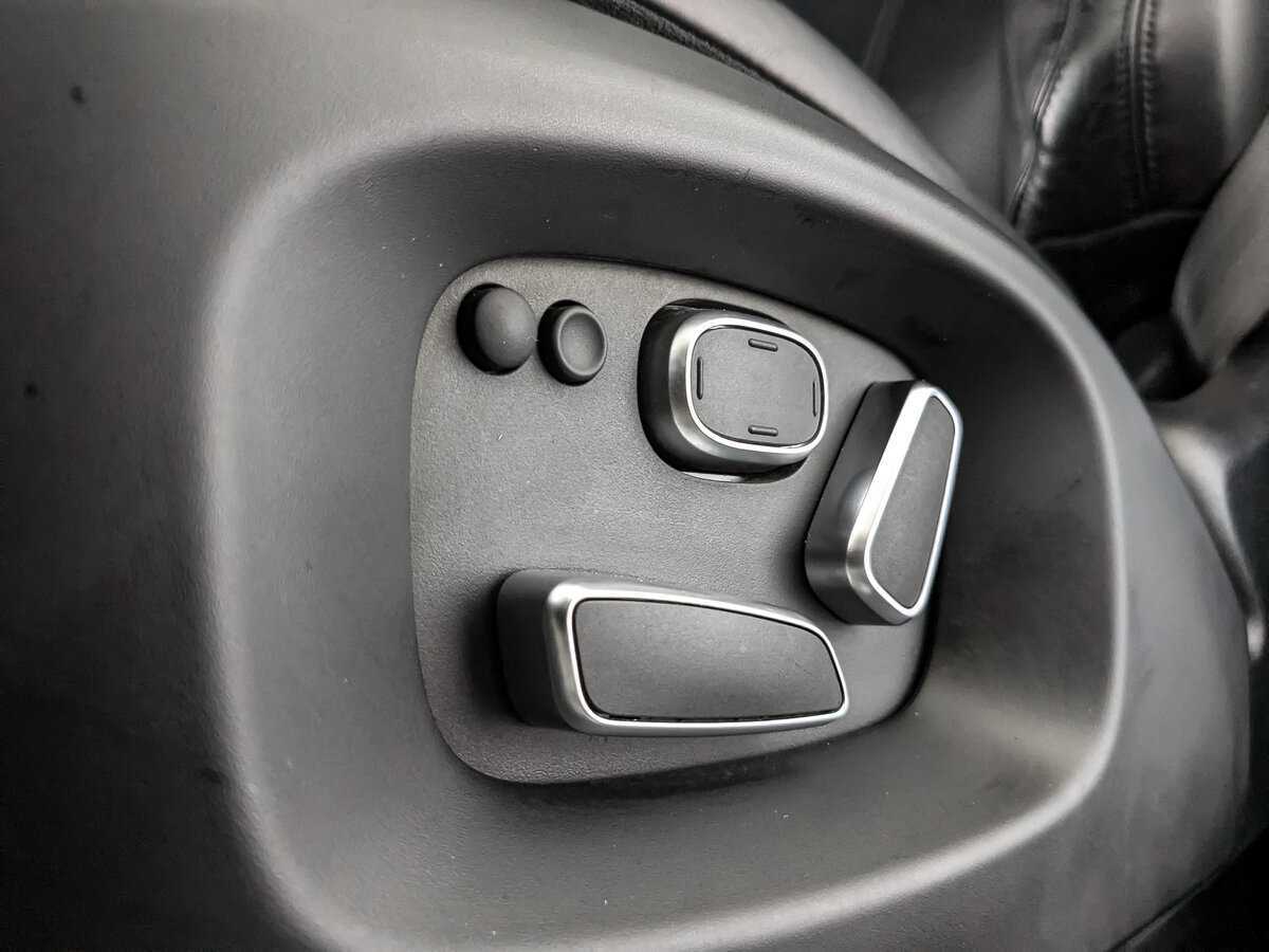 Land Rover Range Rover с пробегом — 2014 год. Фото: #22