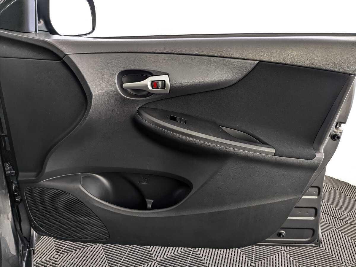 Toyota Corolla с пробегом — 2010 год. Фото: #19